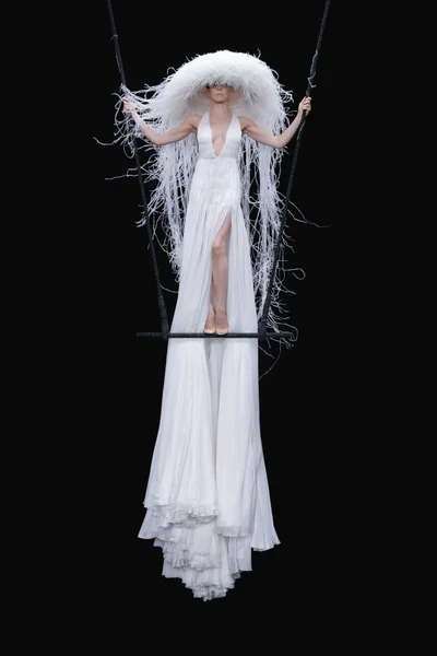 Look 12